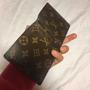 Louis Vuitton men’s wallet